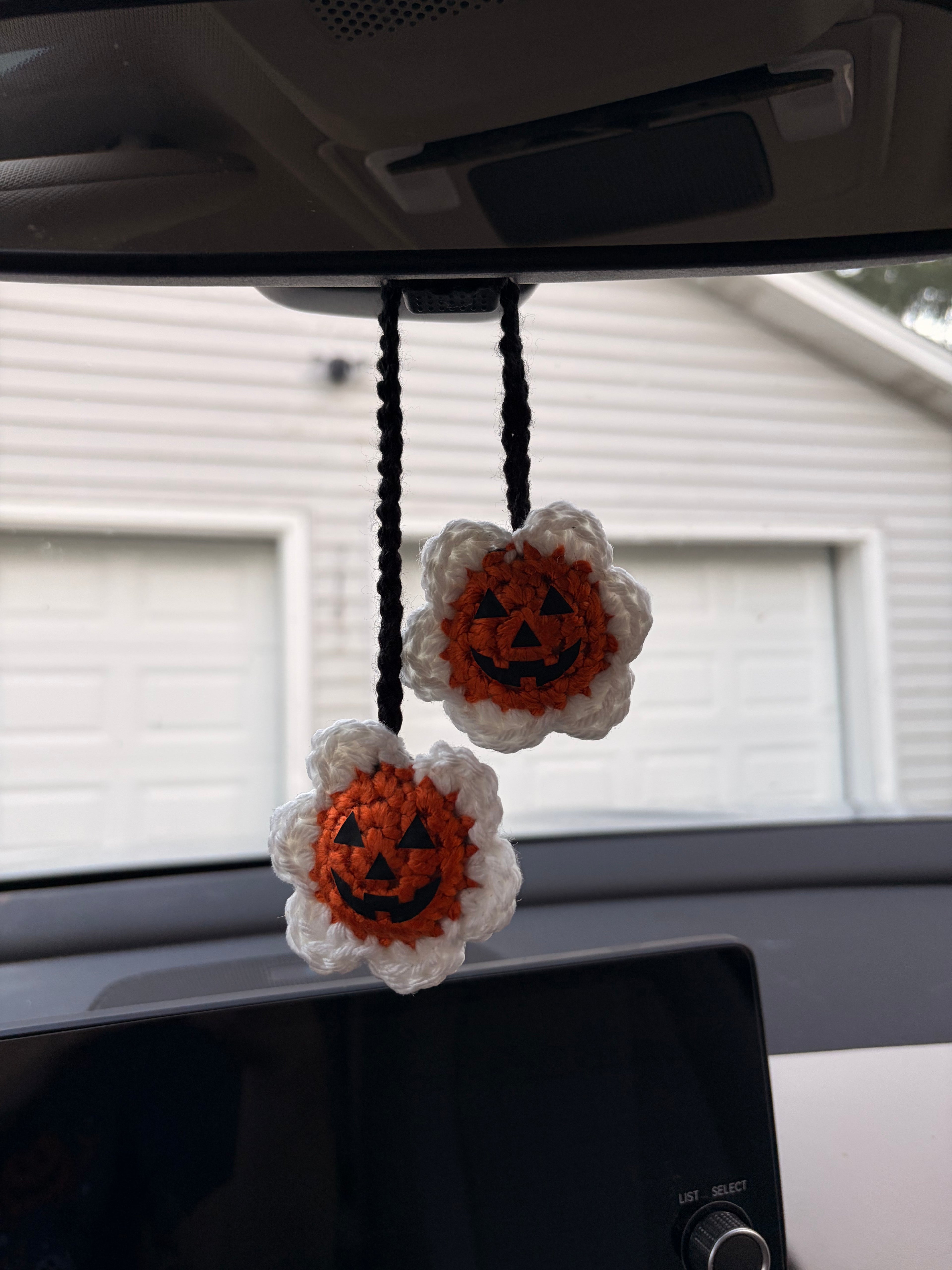 Pumpkin Daisy Duo Charm